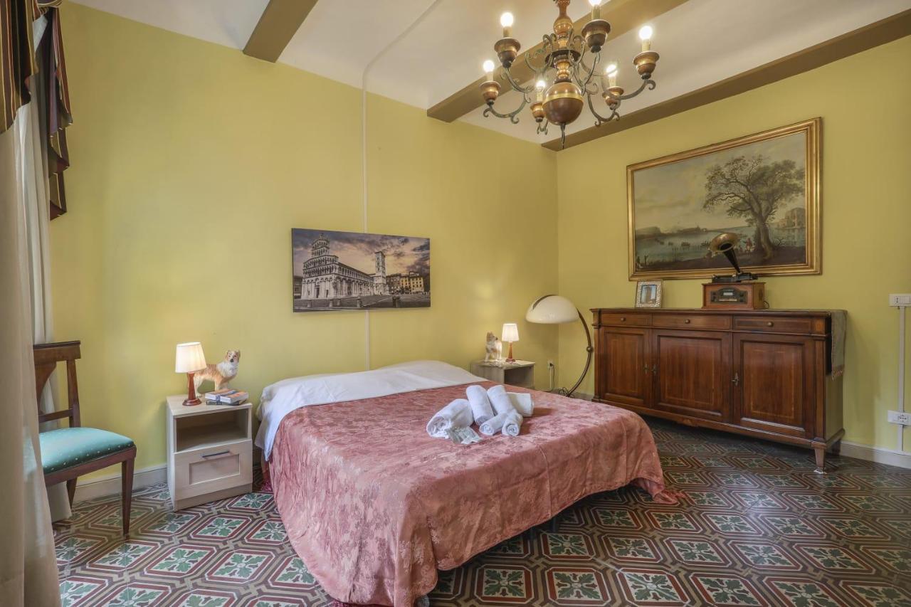 Rooms Corte Delle Uova Centro Storico Piazza San Michele Lucques Extérieur photo